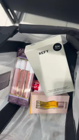 Vlogmas Day 14 | Stocking Stuffers @sephora #stockingstuffers #sephorastockingstuffers #sephora #Vlogmas #foryou #sephorahaul 