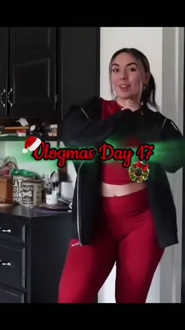 NEW VLOGMAS VIDEOS LIVE ON YOUTUBE!!! Link in bio❤️ #Vlogmas #blankets #fun  #Vlog #youtube #unboxing 