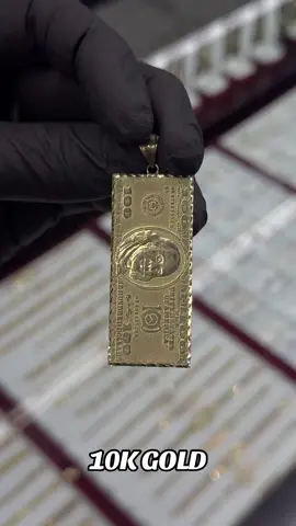 Hundred Dollar bill Pendant 🔥💵 •10K Gold  Dm us for more info🙏🏼 #fypシ #fyp #fypシ゚viral #gold #goldtiktok #realgold #money #hundred #100 #10k #10kgold #realgold #oromotiktok #oro 