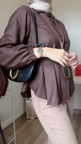 blouse gemes versi warna-warna kalem kaya gini mah emang paling best!! #blousewanita #outfitideasforyou #ootdhijabinspiration #ootdhijabindo #ootdkondangan #ootdideas 