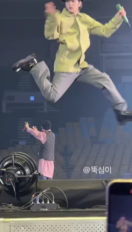 Kenapa bias gue serandom ini😭🤣🤣 #Asahi #TREASURE #rebootconcertinseoul #asahirandom #japanlinetreasure #kpopfyp #fypシ゚viral #foryou @yg_treasure_official 
