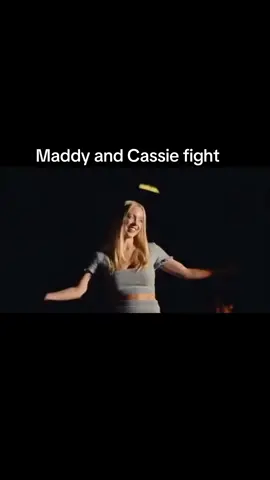 The tension in this scene 🥶🥶🥶 | #euphoria #edit #euphoriaedit #euphoriaseason2 #sydneysweeney #cassiehoward #maddieperez #fyp 