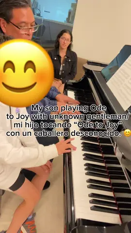 ¿Quien sera ese caballero? #piano #kids #bogota 