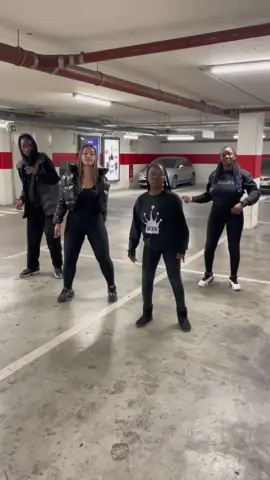 THE BLACK TEAM Dancers: @IVANDRO @Xoco💃🏾 @Mariiana🇨🇩  #amapiano #fy #portoi #🇿🇦 #dance #pianopiano 