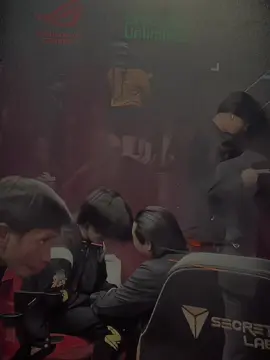 M4 & M5 Kairi crying #onic #mlbb #mobilelegends #moonton #m5 #kairi #crying 