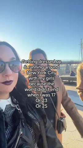 Yes were 26 and still have sleep overs were just girls !!!! #fyp #foryou #foryoupage #girls #friends #friendship #friendshipgoals #imjustagirl #nyc #newyork 