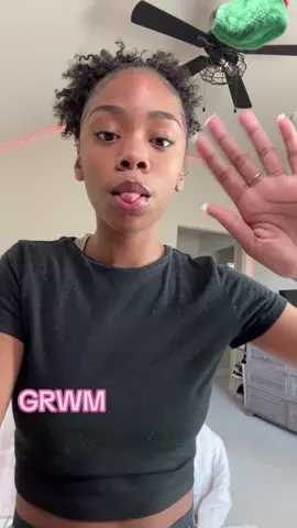#lashestutorial #makeuptutorial #fyp #foryou #blackgirlgrwm #foryoupage #blowthisup #viral #viralvideo #fy #grwmroutine 