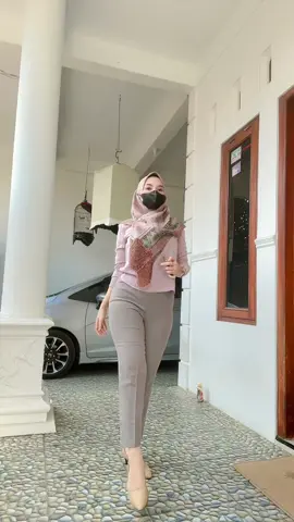 Pagiiiiiii😅#Draf #celanakerja #celanakantor 