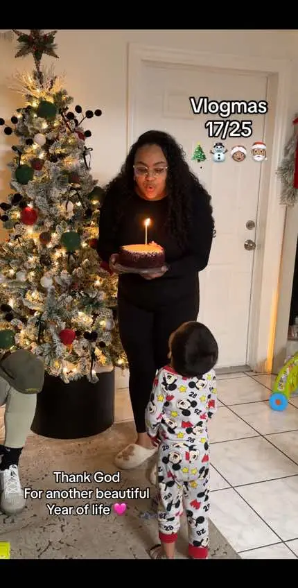 VLOGMAS DAY 17 : 🎄 This is all I wanted for my birthday! Hope you all had a great weekend! ❤️  #Birthday #birthdaycelebration #itsmybirthday #december #MomsofTikTok #christmas #Vlogmas #vlogmasday17 #vlogcember #fyp #ditl #ditlofamom #latinacontentcreator #diaconmigo #CapCut #mydayinphotos #dayinpictures #motherhoodunfiltered #sunday #family #familytime 