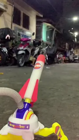 🚀 SOARING ROCKET TOY 🚀 Calling all junior astronauts! 📣 Blast off to backyard adventures with the Soaring Rocket Foot Pump Launcher!  This DIY space explorer sends rockets soaring up to 20 meters with just a stomp from your tiny astronaut's feet. 👩‍🚀👣 Get ready for: * Hours of sky-high fun 🌟☄️ * STEM learning through action * Easy assembly for instant blasting off 🪐 * The perfect gift for little space explorers of all ages ✨ Don't let the countdown reach zero! Grab your Soaring Rocket Launcher today and let the adventures begin! #fyp #foryoupage #tiktokmademebuyit #rocket #astronaut #educationalplay #kidstoys #giftideas 