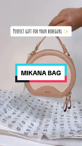 2024 color of the year is peach and this bag is perfect for it 😍 #fyp #MikanaBag #Mikana #GiftIdeasForHer #Bag 