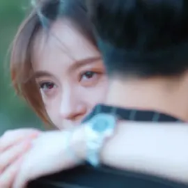 She lost her memory because of the fall.😠😰😰#midsummerisfulloflove #yangchaoyue #xuweizhou #火箭少女101 #xuzhengxi #wanghedi #qiaoxin #shorts #fyp #cdrama #chinesedrama #foryou #PhimBo #PhimTrungQuoc