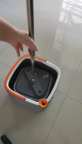 ชุดถังปั่น ไม้ถูพื้น ถังถูพื้นพร้อมถังปั่น ไม้ม็อบถูพื้น แบบสี่เหลี่ยม Spin Mop ถังแยกน้ำสะอาด-สกปรก ผ้าถู#ชุดถังปั่นม็อบไม้ถูพื้น 