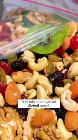 Membalas @Liana Fanani Trail mix cemilan sehat siap kirim ke seluruh Indonesia #trailmix #trailmixsnack #cemilansehat #cemilandiet #snackdiet #dietsehat #trailmix1kg #dietif #tiktokshopindonesia #BeliLokal #BelanjaDiTiktokLagi 