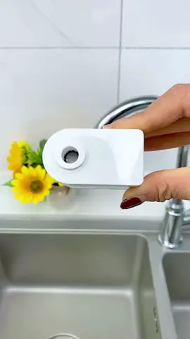 Convenient to use water😏#goodstuff #goodthings #homehacks #householditems #useful #LearnOnTikTok #tiktokmademebuyit #fyp #foryou 