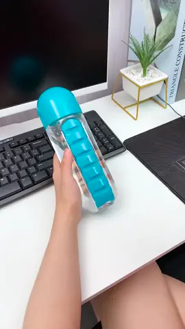 ❤️ With our 2-in-1 Water Bottle Pill Organizer, r Never forget to take your vitamins or medication ever again!! Convenient and portable ✅ 