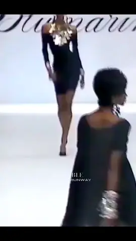 Supermodel Yasmeen Ghauri for Blumarine 1991 #yasmeenghauri 