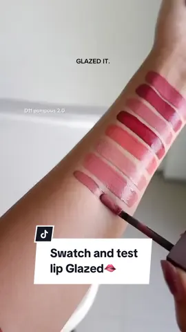 Yuk ikutan swatch dan test powerstay Glazed lip lock pigment Gorgeous 🥰 shade lip Glazed favorite kamu yang mana nih? #makeoverid #zonacantik #lip #glazed 