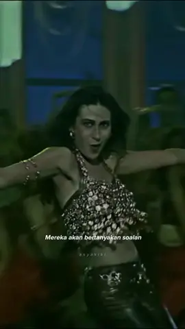 Le Gayi le gayi~ dil le gayi le gayi~~ #karismakapoor #dtph #diltopagalhai #hindustan #bollywood #bollywoodsong 