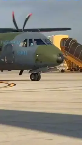 Chiêm ngưỡng máy bay CASA C-295 của không quân Việt Nam  #yeumaybay  #vietnamairlines  #TikTokAwardsVN2023 