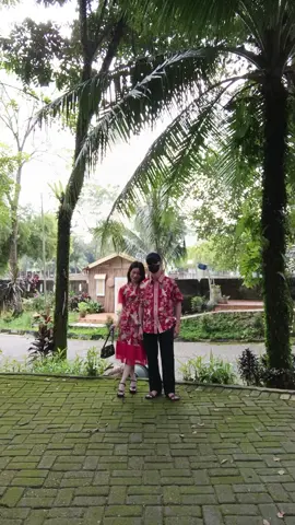 #Couplebatikimlek2024#couplebatikcheongsam2024#Fashionwanita#OOTD#Rusnishopfashion#dresscheongsam2024#dressimlek2024#laguimlek2024#akibatmeninggalnyaqueenzy#laguimlekqueenzy#fyp 