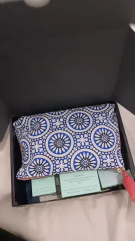 סוס מנצח לא מחליפים #פוריוישראל #טיפוח #אסתילאודר #סרום #קרם #esteelauder 