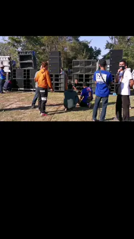 แข่งวัดดีบี​ ของใครแรงก็มาลงสนาม#ตู้เทอร์โบแปรผันเสียงกลางส้ะท้านโลกันตร์ #เปิดการมองเห็น #เซเว่นซาวด์มิวสิค #mate20x 