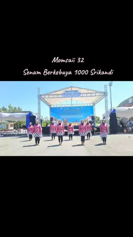 Holopis kuntul baris... 💃💃💃 Melesat, tajam, dan mampu menembus sebuah tujuan... 🔥🔥🔥 #momsaii32 #linedance #semangattanpasyarat #jogjaistimewa  #holopiskuntulbaris  #senamberkebaya1000srikandi 