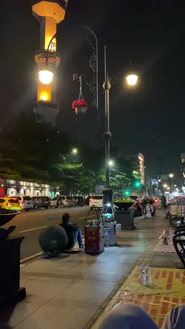 Senyap di kala malam#alunalunbandung 