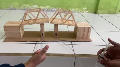 ujicoba proyek fluida statis: jembatan hidrolik #PjBL  #fluidastatis  #Hukumpascal 