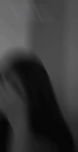 مؤلــٰٰــــٰم ان يعاهــٰٰــــٰدڪ أحدهــٰٰــــٰم علــٰٰــــٰى الوفــٰٰــــٰاء ويڪــٰٰــــٰون أول الخائنيــٰٰــــٰن℡ ̇₎ 😕💔