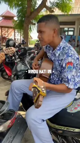 Nona ko segalanya  #mithatalahatu #coverlagu #lagutimur  #musiktimur #coverlagutimur #timurstory #storytimur #nttpride🏝🔥 #lembata #fyp #laguambon 