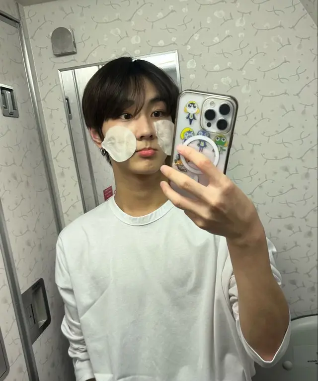 jungwon #SWIPEPHOTO #foryoupageofficiall #fyppppppppppppppppppppppp #tiktokmakethisviral #kpopfyppppp #kpopfyp #pogii #goviralvideo #ilovejungwonie #jungwonenhypen #ENHYEPEN #