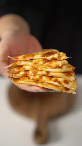 6겹 피자 6 layer pizza ASMR #asmr #satisfying #food #cooking #Recipe  #cheese #pizza #tortilla #cheesepizza  #치즈피자 #피자 #치즈 #또띠아 