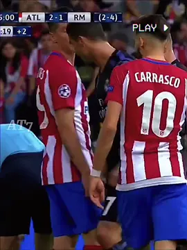 Ramos want to tell Ronaldo something☠️ #football #laliga #ramos #ronaldo #fernandotorres🇪🇸 #realmadrid #atleticodemadrid @Football♡heaven 