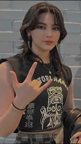 Ready for baby ale #CapCut #alejandravillarreal #metal #thewarning #rock #bass #wolfcut 