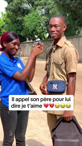 #CapCut Un père très protecteur  merci pour votre amour vis à vis de ceux qui vous aimez votre fils peut-être fière de vous nous savons très bien que dans nos cultures les mots d’amour sont rare et vous nos parents vous avez vos propres manières d’exprimer votre AMOUR. BIG UP A TOUS NOS PAPAS ❤️❤️❤️ #caïdsoff #ttnnppmm #foryoupage #frypgシ #micritrottoir #drole #viral #views #fouryou #abonnement #daddy #france #paris cc: @Edna💗  