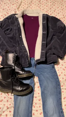 Outfits for cold weather ☕️🧣❄️ #ColdWeather #Winter #WinterOutfits #outfitidea #CuteOutfit #bandymelville #ForYouPage #fyp #dontletthisflop #WinterCloset #Pinterest #PinterestWinterOutfits