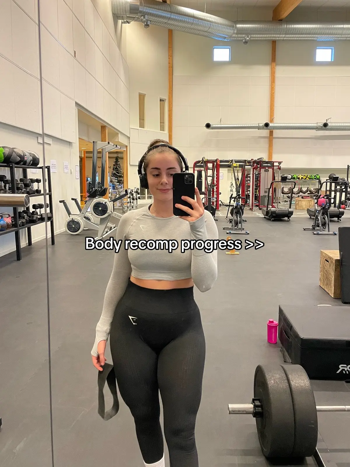 If you want to lose fat & build musle OR just build lean muscle - Sign up for my 1:1 online coaching! 🩷 link in bio 💪🏻 #FitTok #GymTok #progress 