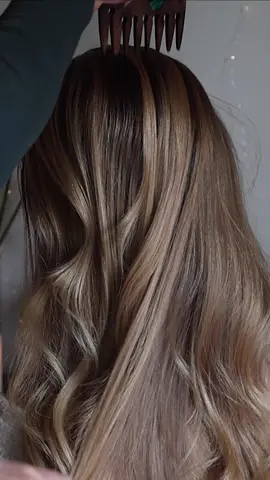 #asmr #asmrhairbrushing #asmrhair #hairbrushingasmr #woodbrush #asmrrelax #asmrrealperson