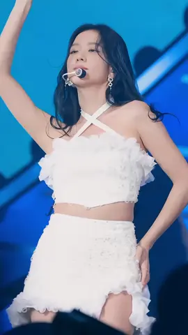 tiktok manda pro fy, af @TikTok #olhinhodayves #foryou #viral #jisoo #blackpink #fancam #anonovo #fypシ | jisoo fancam ano novo 4k