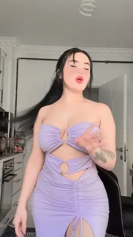 وهيدا كمان فيديو 😉 @melek  #repost #اكسبلورexplore #اكسبلور  #foryou #foryoupage #fyp #duet #viralvideos #trending #comedy #funnyvideos #tiktokchallenge #trendy #viral  #memes #comedycentral #tutorial #travel #Lifestyle #lebanon  #لبنان #خليجي #دبي #السعودية  @melek 