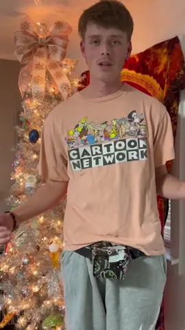 ITS NOT A SMALL PRESENT ITS BIG! #rowdyroger #kuntrykinzie #fy #fyp #christams #present #gift #small #average #Love #wife #girlfriend #DIY 