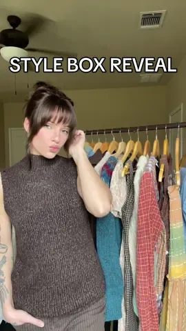 The scarf? The jackets? The sweaters?!!! The vests!!! I may not know what a bungalow is but I do know I love how this collection came together. Thank you Rebekah!! #styleboxes #thriftedfashion #thriftedootd #thriftedsweater #thrifthaul #stylebox #thrifting #thriftedjacket 