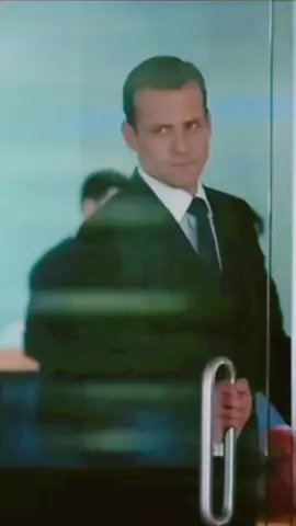 Mis intereses sobre los tuyos #harveyspecter #misinteresessobrelostuyos #filosofiaspecter #lealtad #mikeross #laleydelosaudacesenespañol 