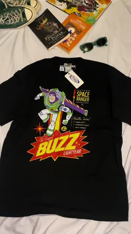 siapa ni yang pantang menyerah kaya kartun buzz ini?🫠 #buzzz #kartun #toystory #kaos #kaosmurah #kaosviral #kaosdistro #kaoskartun #cirebon 