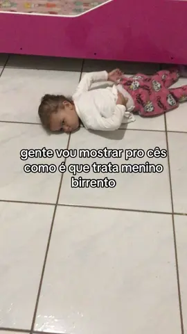 Educação respeitosa é assim ne? A crianca que escolhe kkkkkkkkkk