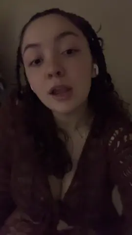 🫵🏼