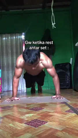 Apa cuma gw sendiri yg kek gini?🗿 #workout #workoutmotivation #calisthenics #motivasi #meme #comedy #highvalueman 