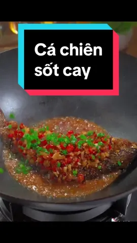 Món cá chiên sốt cay Trung Hoa